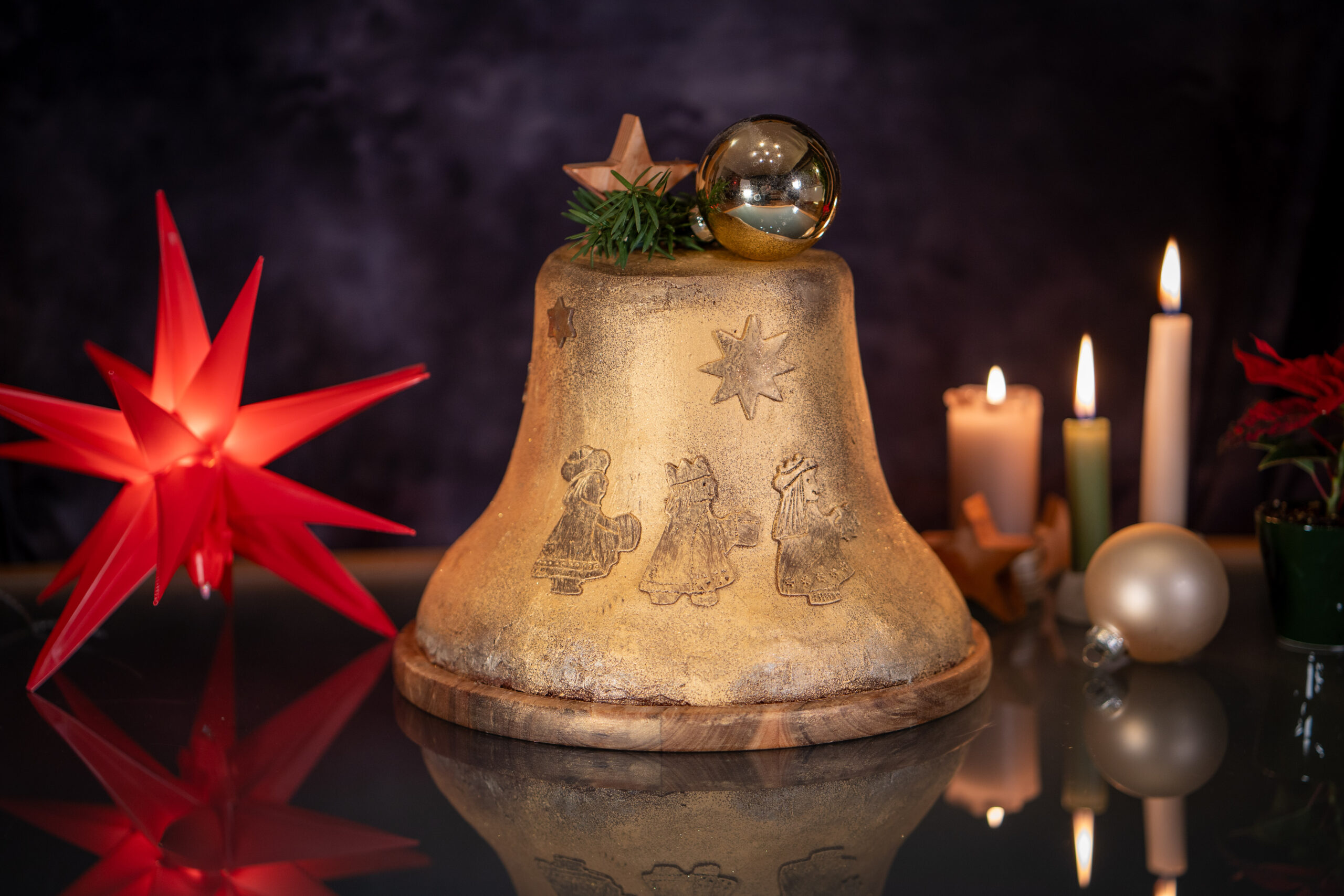 Frohe Weihnachten und ein gutes, friedvolles neues Jahr!