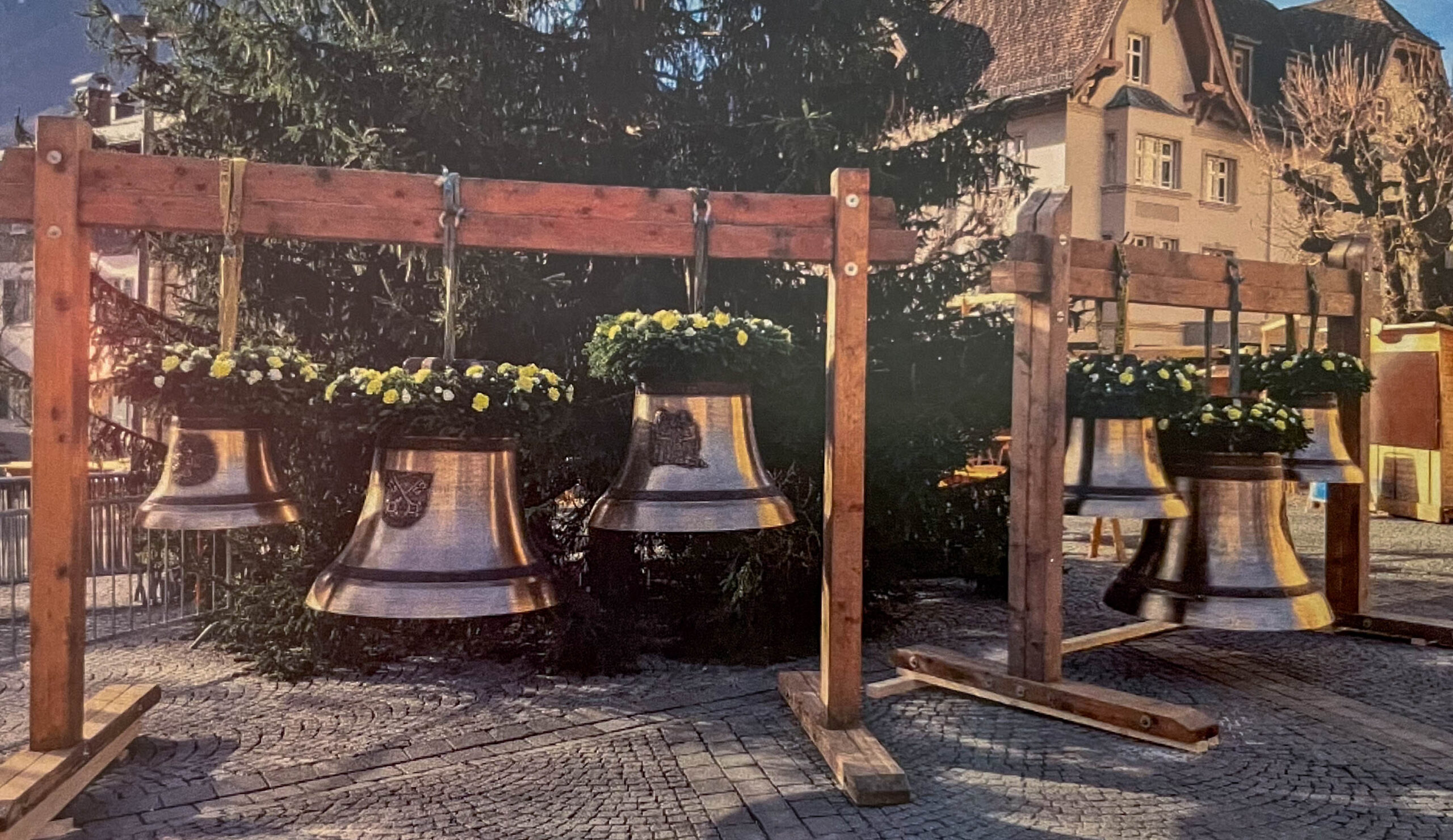 Sechs neue Bronzeglocken für das Münster zum hl. Jodok